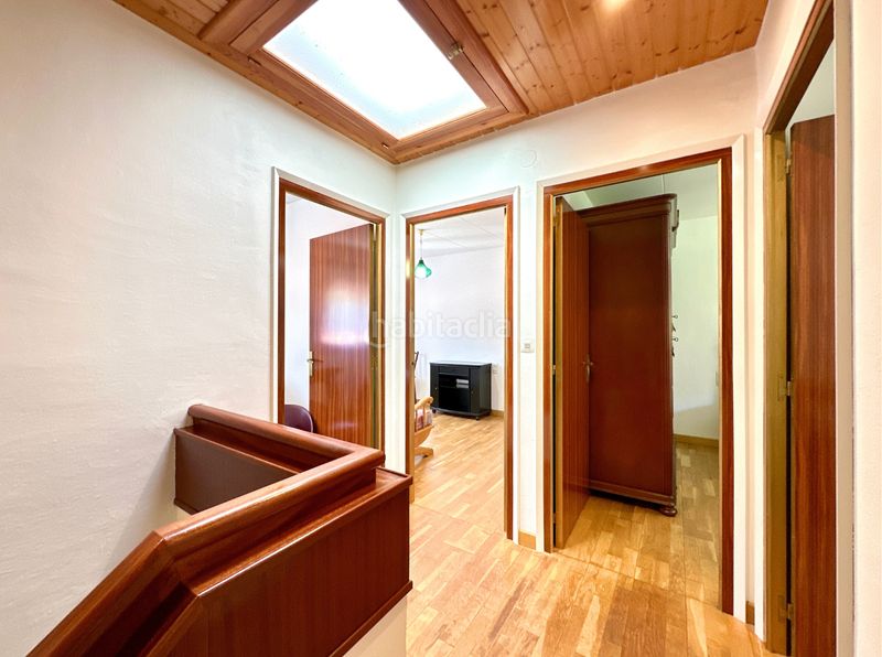 Foto e8e71b3a-223d-450a-a148-a9714e254e43. Casa amb aparcament a Ripoll