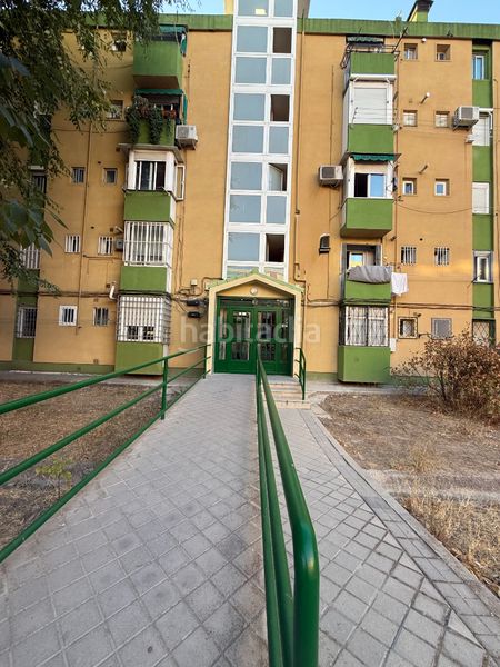 Foto 1fe18b5e-0c25-4f77-9aa9-7af4df063712. Flat in Media Legua Madrid