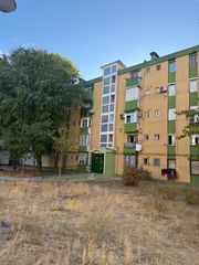 Appartement  Calle del corregidor diego de valderrábano. Excelente piso bien comunicado
