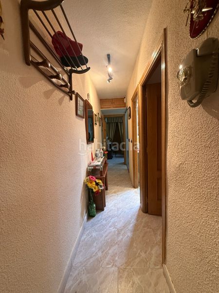 Foto b97eda87-ca9f-4841-84ef-3f1023925528. Flat in Media Legua Madrid