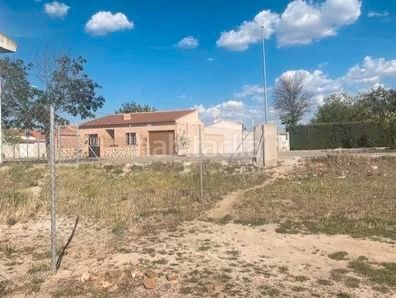 Foto 73e144db-5538-43b9-a15e-80d5827b71e1. Terreny residencial a Sonseca
