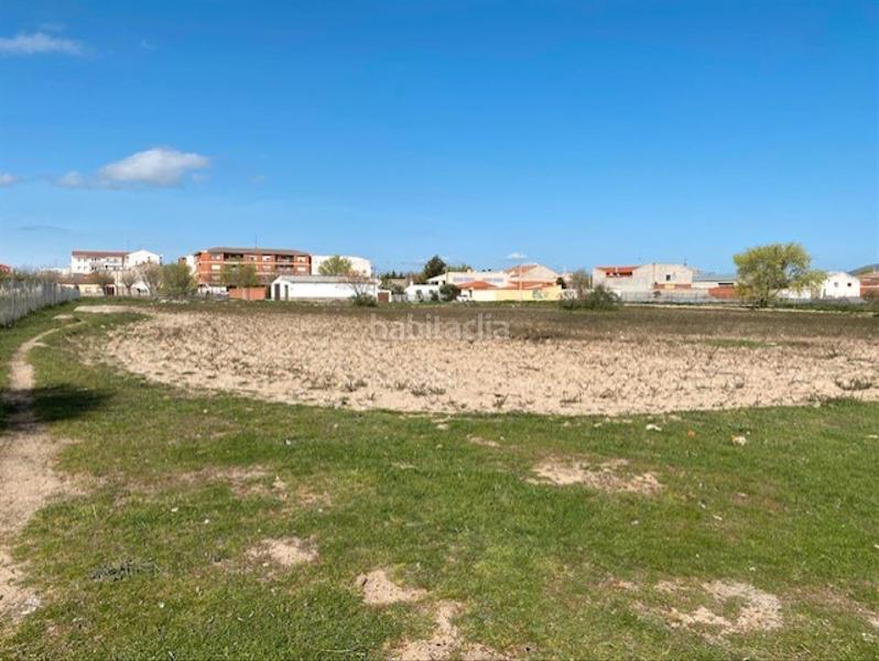 Foto 2dbc1650-130a-446a-bfe9-200926d4a837. Finca rústica se vende parcela urbana en Sonseca