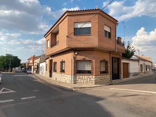 Casa a Sonseca. Se vende casa seminueva en sonseca