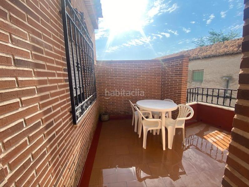 Foto 94fc5849-3b00-45d1-840e-cb91495c0ada. Casa amb aparcament a Sonseca