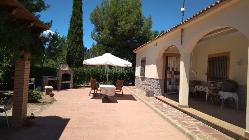 Foto 109ddf52-3792-45ab-8583-961caf8af82d. Masia amb xemeneia calefacció aparcament piscina a Sonseca