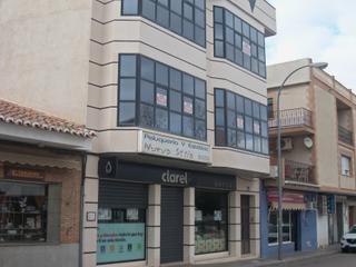 Édifice à Sonseca. Se vende edificio en villaminaya