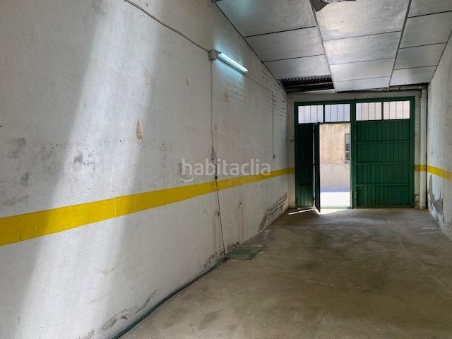 Foto 8628a1f7-744e-4f79-99b2-501d63c1f37c. Nau industrial a calle ramón y cajal 75 a Sonseca