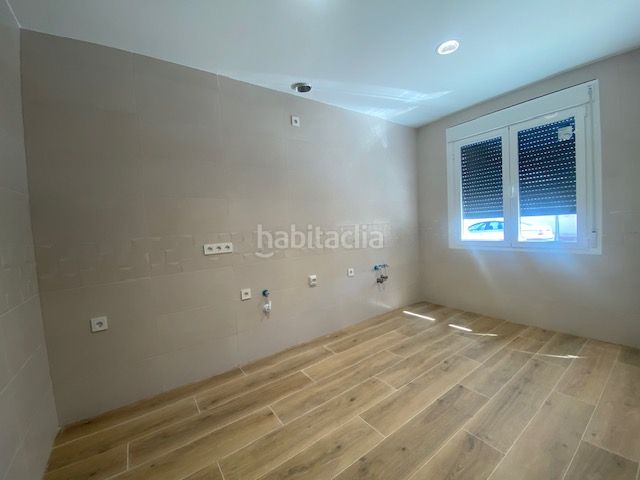 Foto 37596fd7-a141-4730-b9d2-4439969ddf6a. Casa aparellada a Mazarambroz
