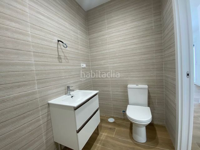 Foto 41a5ab5c-7709-40fc-9a78-52866122c4c4. Casa aparellada a Mazarambroz