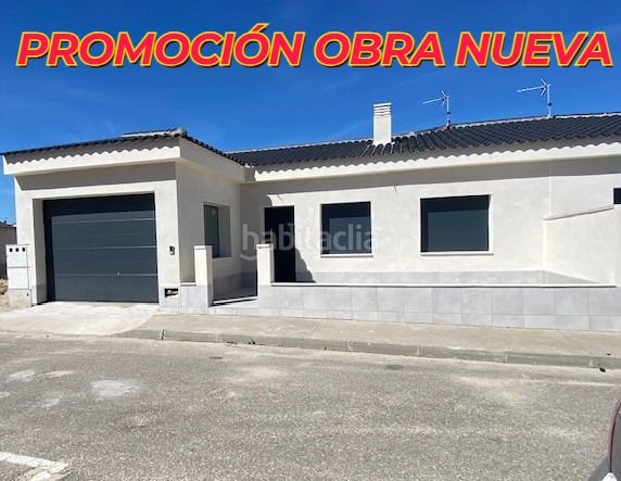 Foto 9708ca4e-85f2-4dae-b06d-f11040216732. Casa aparellada a Mazarambroz