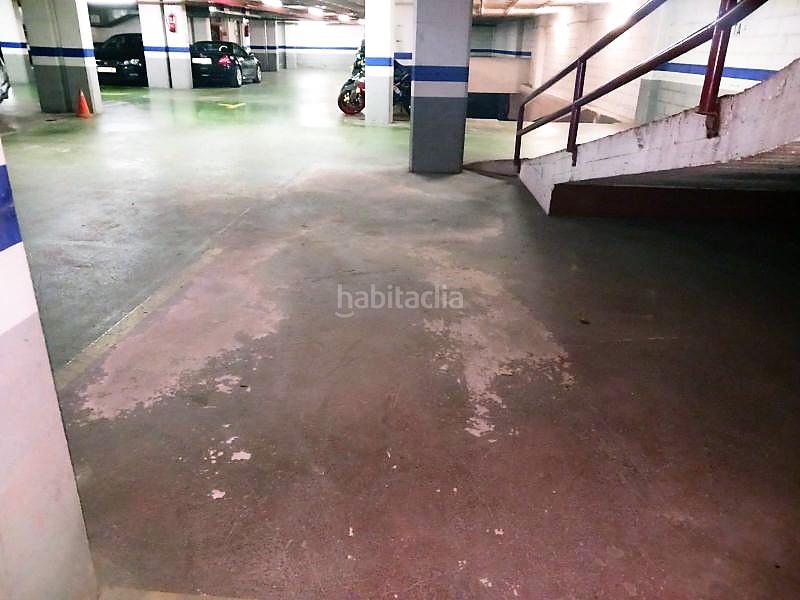 Foto b8e026f1-5e74-437d-81bd-5c925346fc28. Aparcament cotxe a Sant Vicenç dels Horts