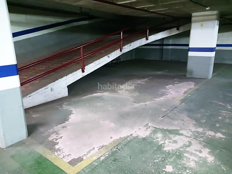 Foto e11c4ce3-cc0f-4a75-b7b7-20be98e35bba. Aparcament cotxe a Sant Vicenç dels Horts