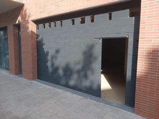 Local commercial à Molins de Rei. Local obra nueva molins de rei