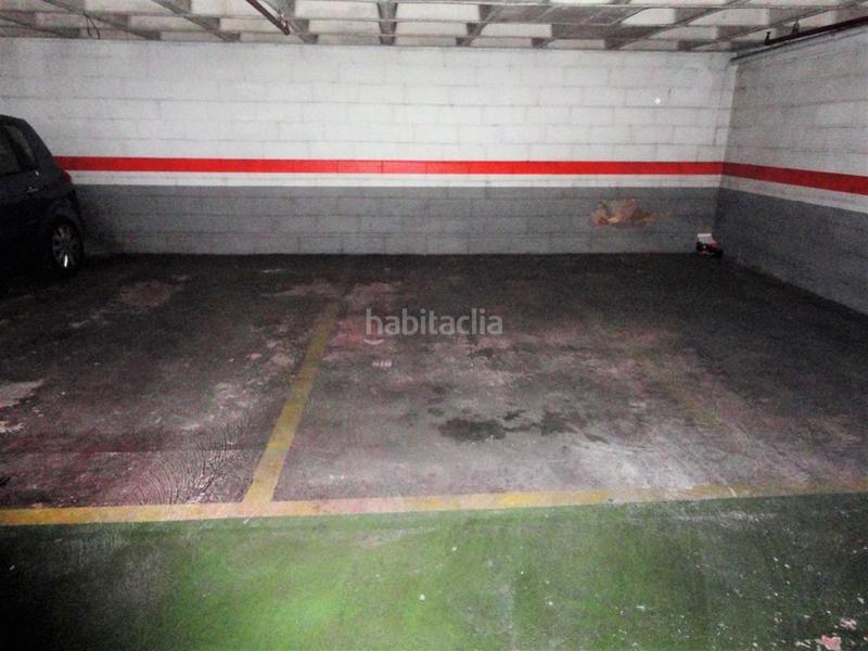 Foto 1e003970-d836-423c-a7ea-271f0f890127. Location parking voiture dans Sant Vicenç dels Horts