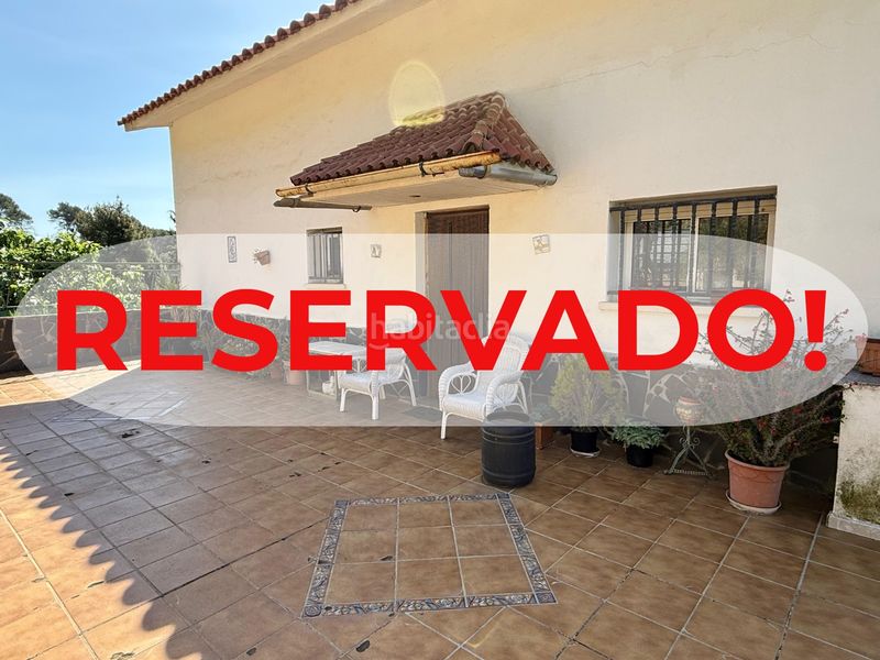 Foto d775bc82-bfa8-4e2f-b0e8-ebd642373693. Casa amb xemeneia aparcament a Corbera de Llobregat