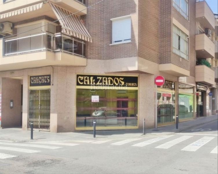 Foto 2d39df7a-2500-4356-8701-f21b988ea695. Alquiler local comercial **local en alquiler en calle jacint verdaguer - oportunidad única** en Sant Vicenç dels Horts