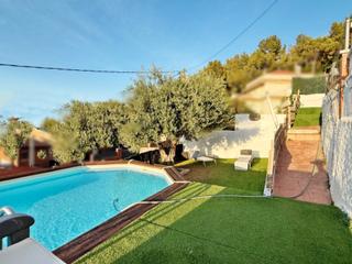 Xalet a Sant Vicenç dels Horts. ¿espectacular casa independiente en san sant antonio!