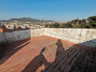 Maison jumelée à Sant Vicenç dels Horts. ¡ideal para 2 familias!