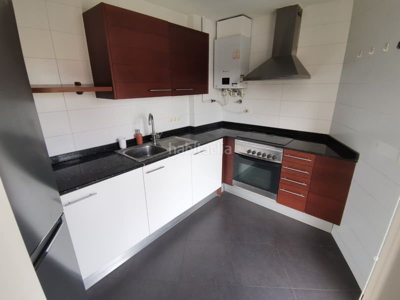 Foto 4e427475-b17a-46d8-ab5e-616354b87a44. Dúplex amb calefacció aparcament a Molins de Rei