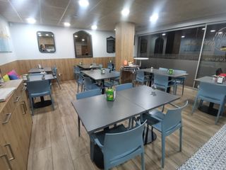 Traspàs Local Comercial a Molins de Rei. Local en venta + traspaso en molins de rei: ¡listo para entrar y