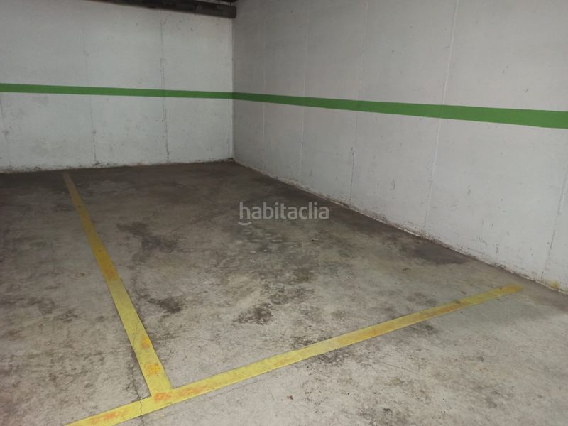 Foto a8fd8922-f2ad-40ec-8a55-b7b3306bc84e. Aparcament cotxe a Molins de Rei