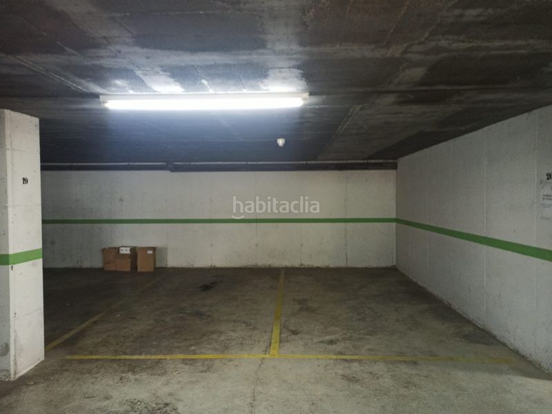 Foto fd0f3ee1-875e-4e13-baba-a8aeb1b025cb. Aparcament cotxe a Molins de Rei