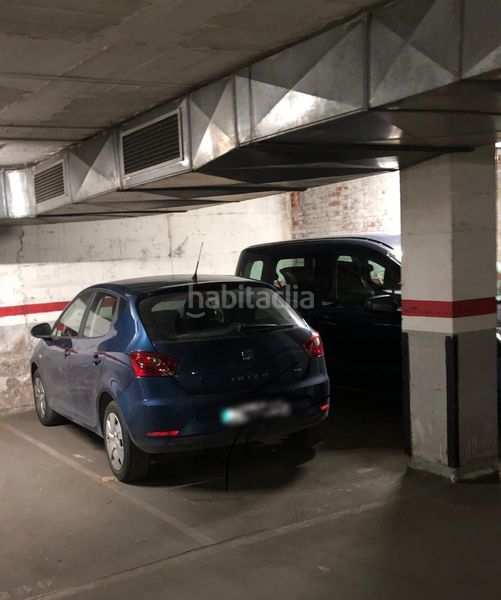 Foto be6d410b-1471-406b-b086-c0a8cccbe4c2. Aparcament cotxe a Molins de Rei