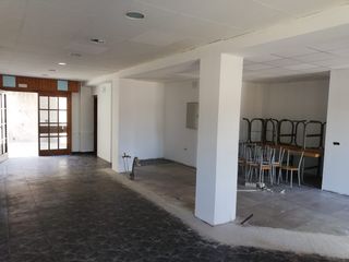 Rent Business premise  Carrer de francesc macià. ¡local esquinero único en el centro de el papiol! (con salida de