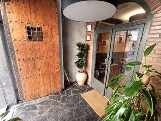 Traspàs Local Comercial a Molins de Rei. Oportunidad de traspaso: restaurante de 300 m² en el centro