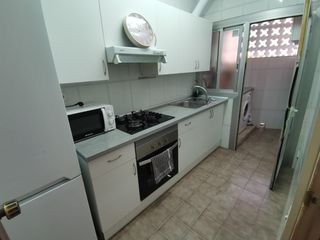 Pis a Torrelles de Llobregat. Oportunidad: piso con balcón y muchas posibilidades
