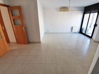 Lloguer Pis a Papiol (El). Piso en alquiler: muy soleado y con ascensor.