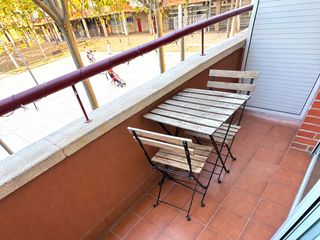 Appartement à Molins de Rei. Zona llave de oro– exterior y con balcón a calle peatonal