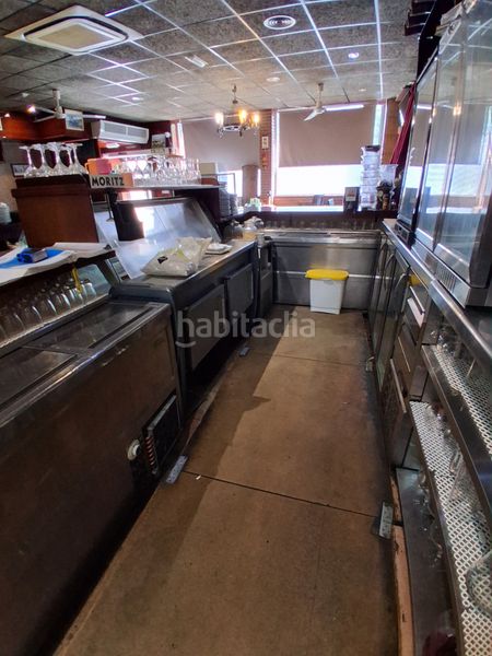 Foto d8bbe04d-6ae6-4227-a6c2-15d1d4bf2c21. Pas-de-porte local commercial dans Eixample - Can Bogunyà Castellar del Vallès