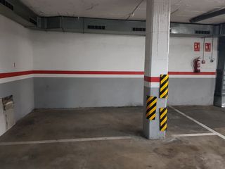 Location Parking voiture à Eixample. Plaza de aparcamiento zona centro a 1 minuto de rambla