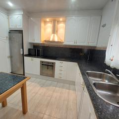 Casa adossada a Creu de Barberà. Casa en venta ideal 2 familias calle església romànica sabadell