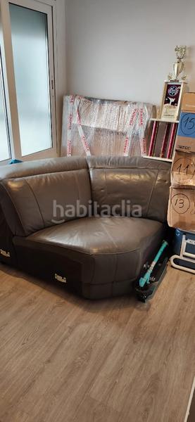Foto 94ac2728-0abe-4360-b041-1c958a2efe34. Piso  amplio y para entrar a vivir cerca avinguda de barbera en Sabadell