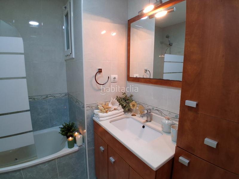 Foto ecc670bd-9361-4264-9130-91a82cd5c4e4. Piso  amplio y para entrar a vivir cerca avinguda de barbera en Sabadell