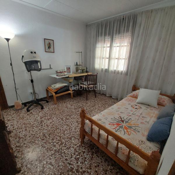 Foto 0a5fa659-f318-4001-9177-3c770f3a4c8e. Xalet amb xemeneia aparcament a Airesol Castellar del Vallès
