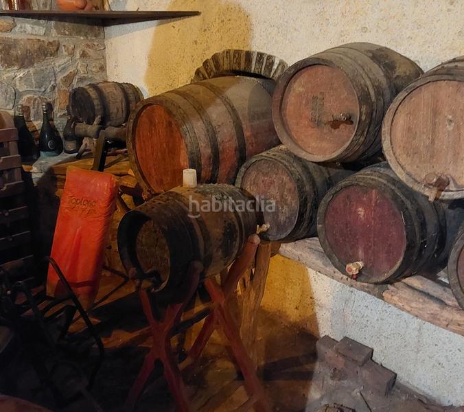 Foto a9765bf7-d7a0-411c-b053-93cdc7068641. Xalet amb xemeneia aparcament a Airesol Castellar del Vallès