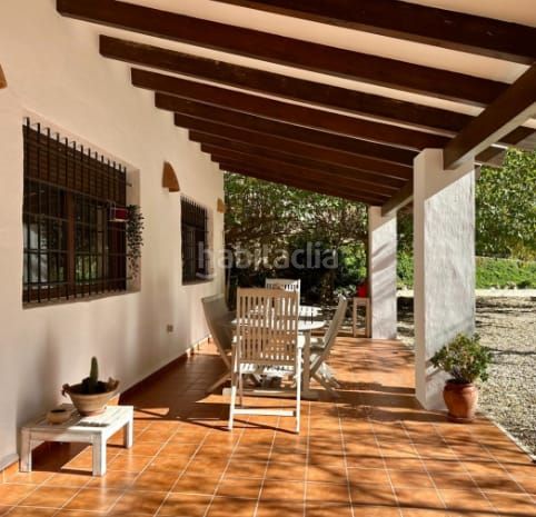 Foto d137052c-e084-434c-9375-22ba3a7a35d0. Xalet amb calefacció piscina a Petrer