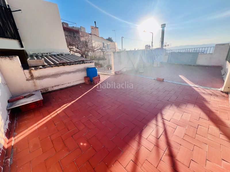 Foto b360febb-14ea-4209-bd1b-94b2de218a8e. Casa amb xemeneia a Petrer