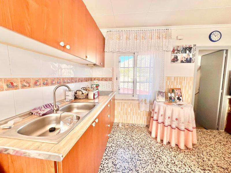 Foto bf202772-2475-4d18-a80d-1ad641ca5611. House with fireplace in Petrer