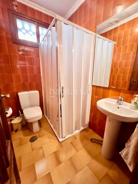 Foto dd0c0216-4bdd-4344-abe6-dbd2caa0a8ba. Xalet amb xemeneia aparcament a Las Trescientas-San Francisco-Ciudad Vergel Elda