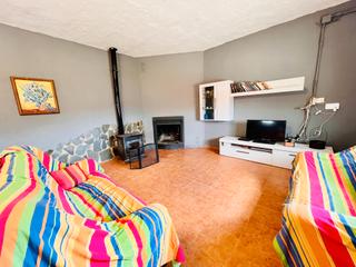 Casa a Salinas. Casa de campo con casita de invitados