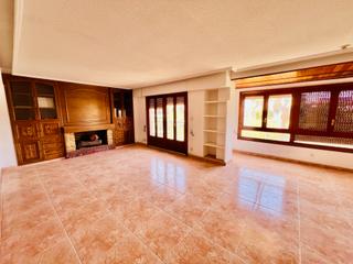 Appartement à Petrer. Gran piso cerca ayuntamiento de petrer
