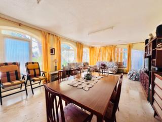 Xalet a Petrer. Campo cerca de petrer