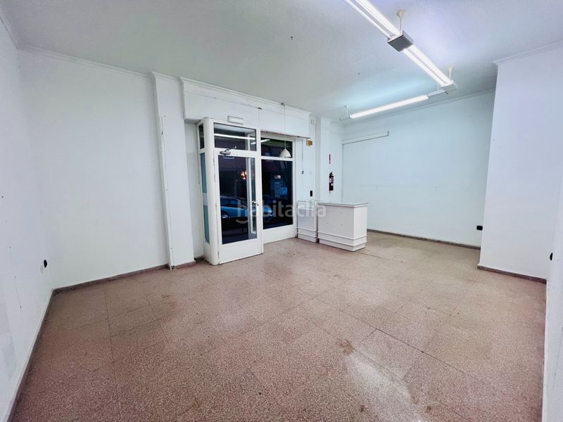 Foto afc4e76d-f784-451b-865c-5dbb400c4623. Local comercial a Petrer