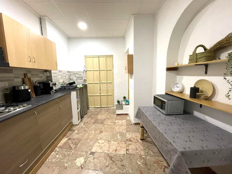 Foto 5f5b3c83-3009-43b9-bc64-59a94b009096. Casa amb xemeneia a Petrer