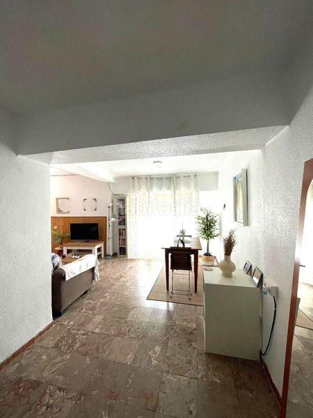 Foto dd6b9a92-4109-4d32-bee1-aea2af8c6a9f. Casa amb xemeneia a Petrer