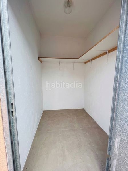 Foto bc98e874-787b-44e1-b5db-6a08396c6232. Flat with fireplace in Fraternidad Elda